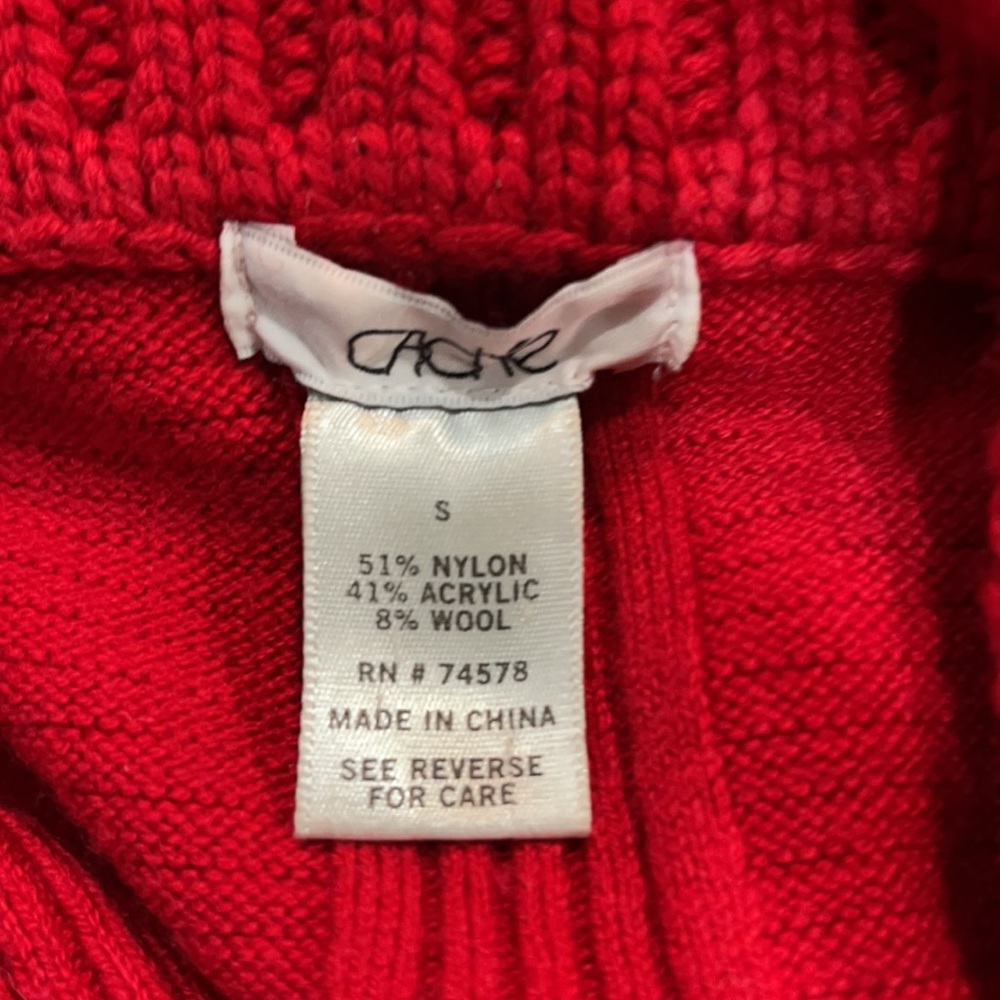 Cache Rec Off-Shoulder Sweater - Picture 7 of 7